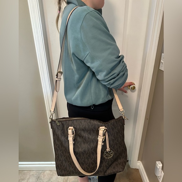 Michael Kors Brown Jet Set Logo Multifunction Tote Shoulder Bag Purse - Picture 2 of 6